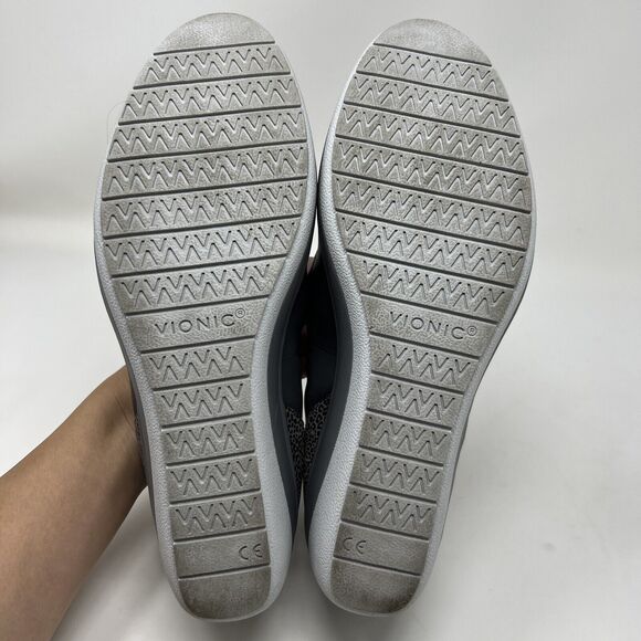 Vionic Jacey Comfort Shoes Gray Leather Slip On Low Wedge Heel Women’s Size 8 - Picture 12 of 12